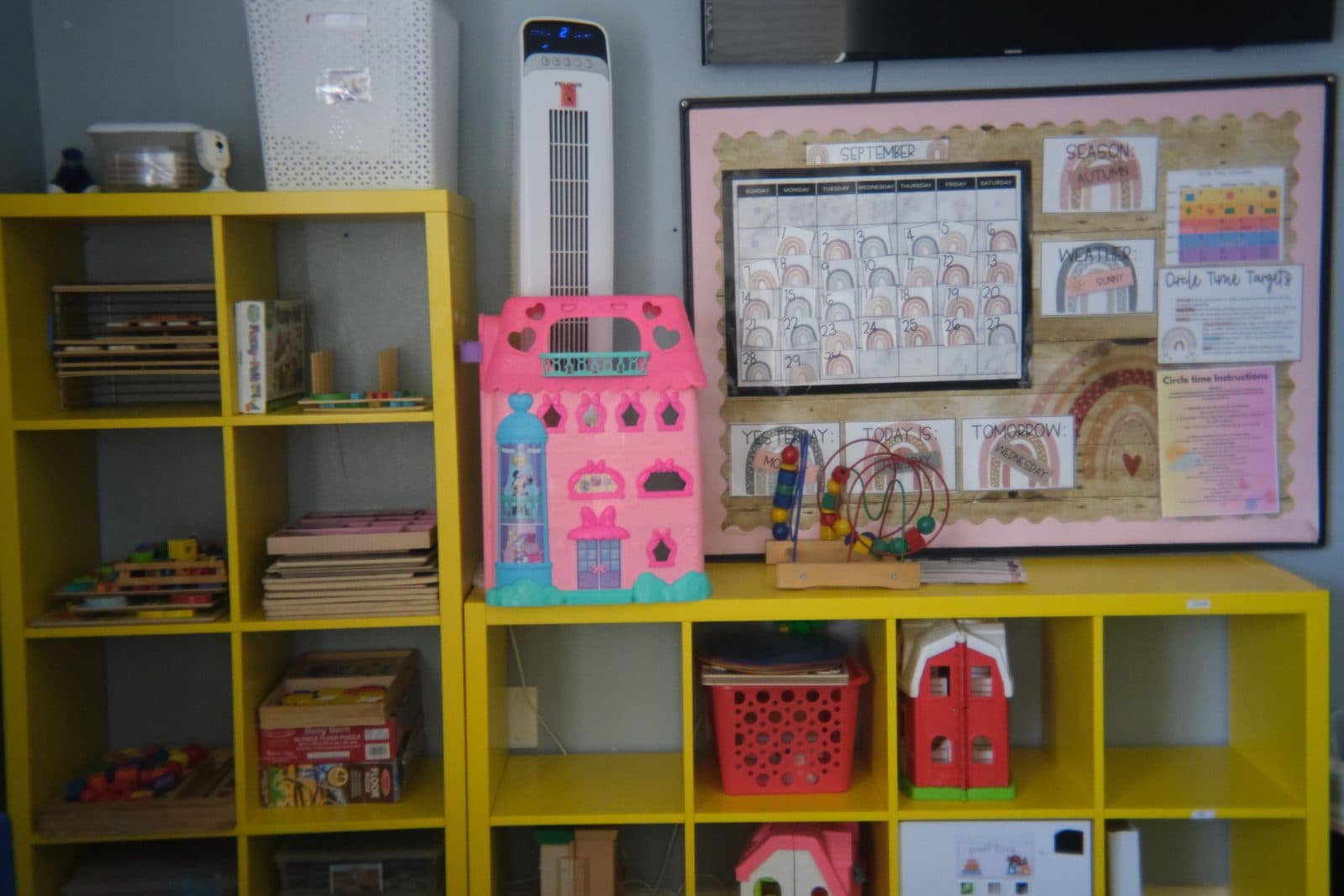 Circle time board, puzzles and play houses